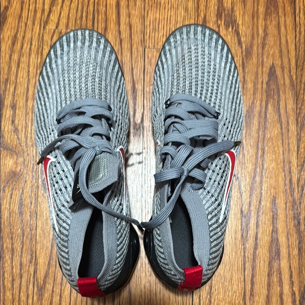 Stylish Gray and Red Men's Shoes